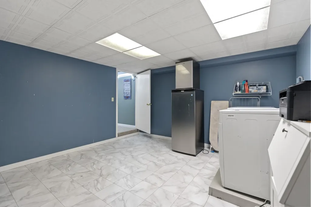 6 Parsons Farm Road Brunswick ME 04011