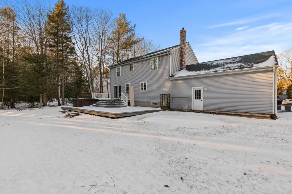 6 Parsons Farm Road Brunswick ME 04011
