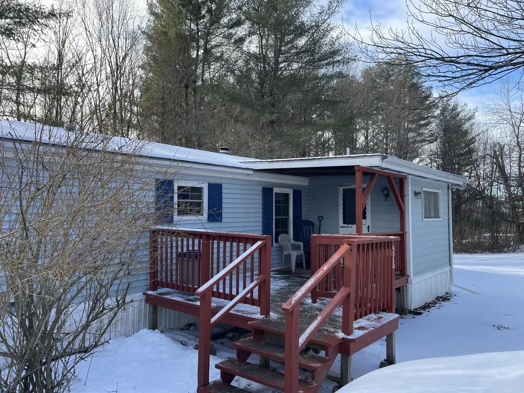 576 Hinckley Road Clinton ME 04927