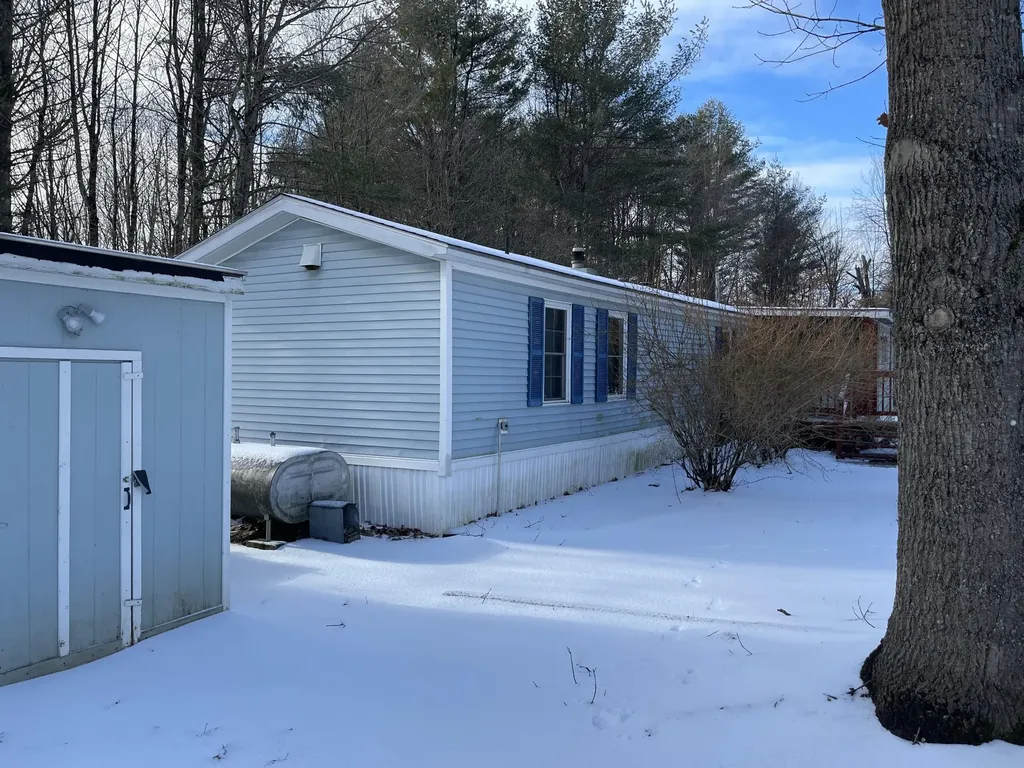 576 Hinckley Road Clinton ME 04927