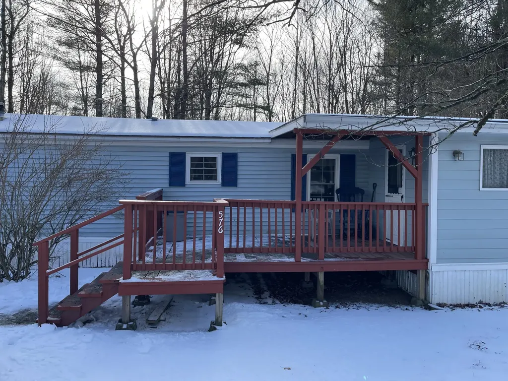 576 Hinckley Road Clinton ME 04927