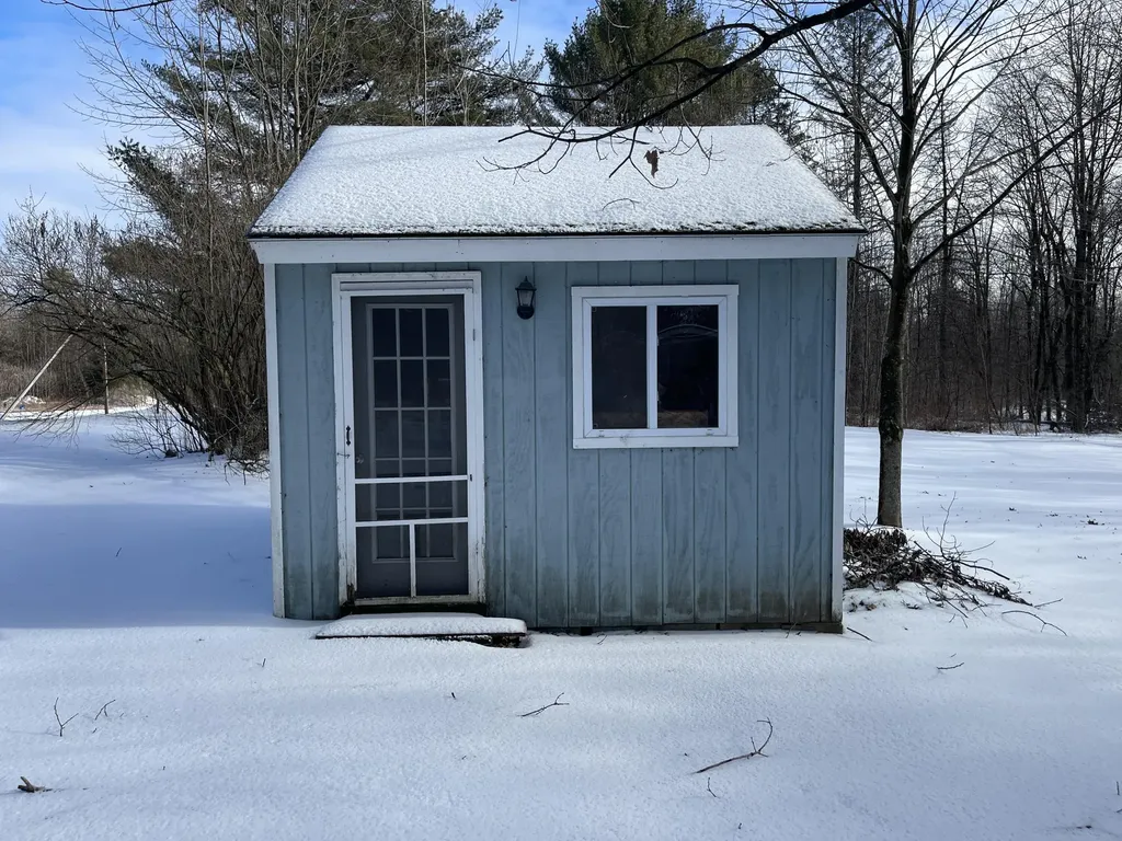 576 Hinckley Road Clinton ME 04927