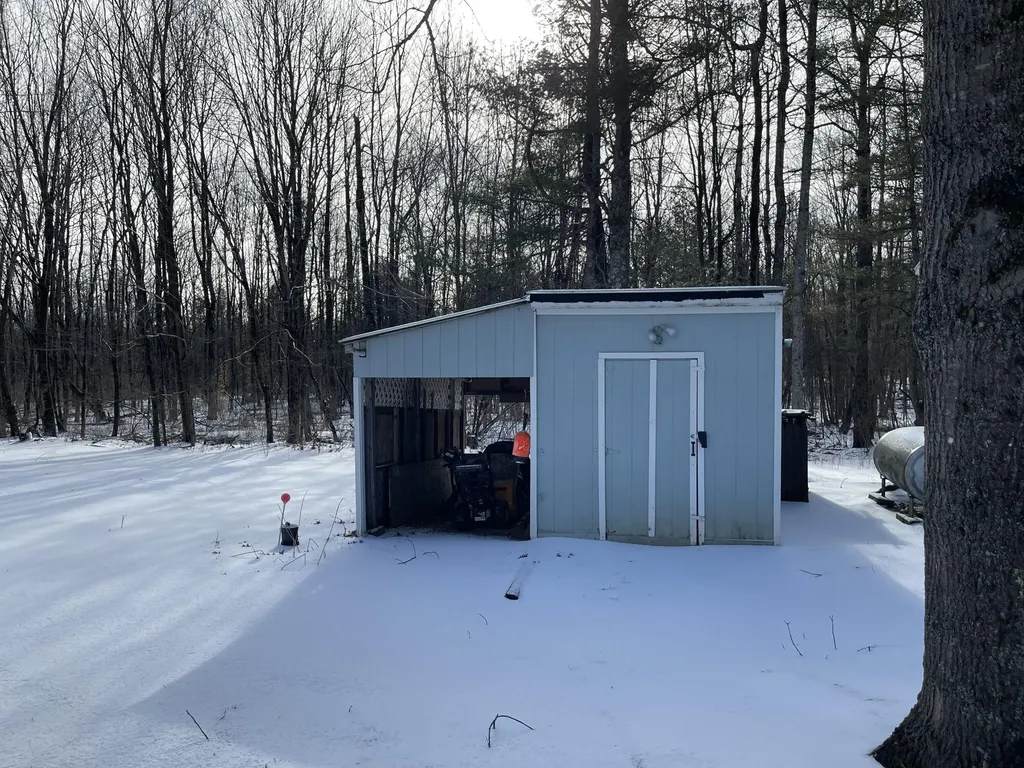 576 Hinckley Road Clinton ME 04927