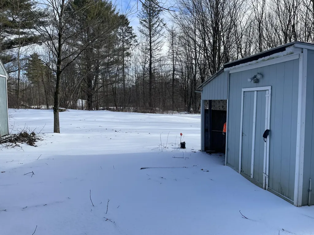 576 Hinckley Road Clinton ME 04927