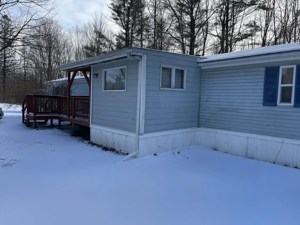 576 Hinckley Road Clinton ME 04927