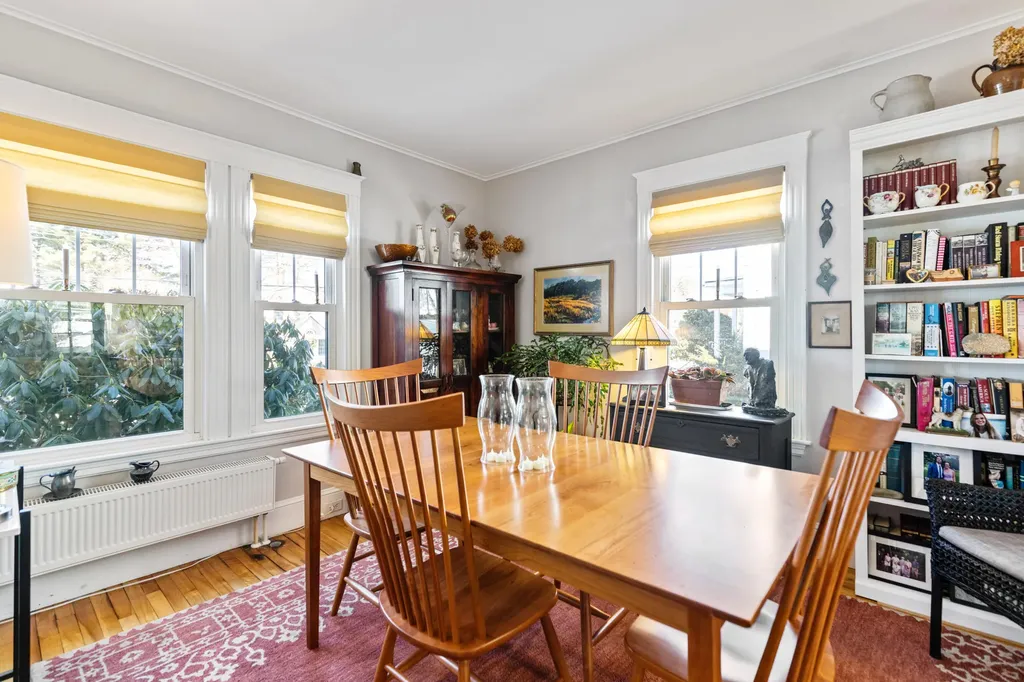 32 Machigonne Street Portland ME 04102