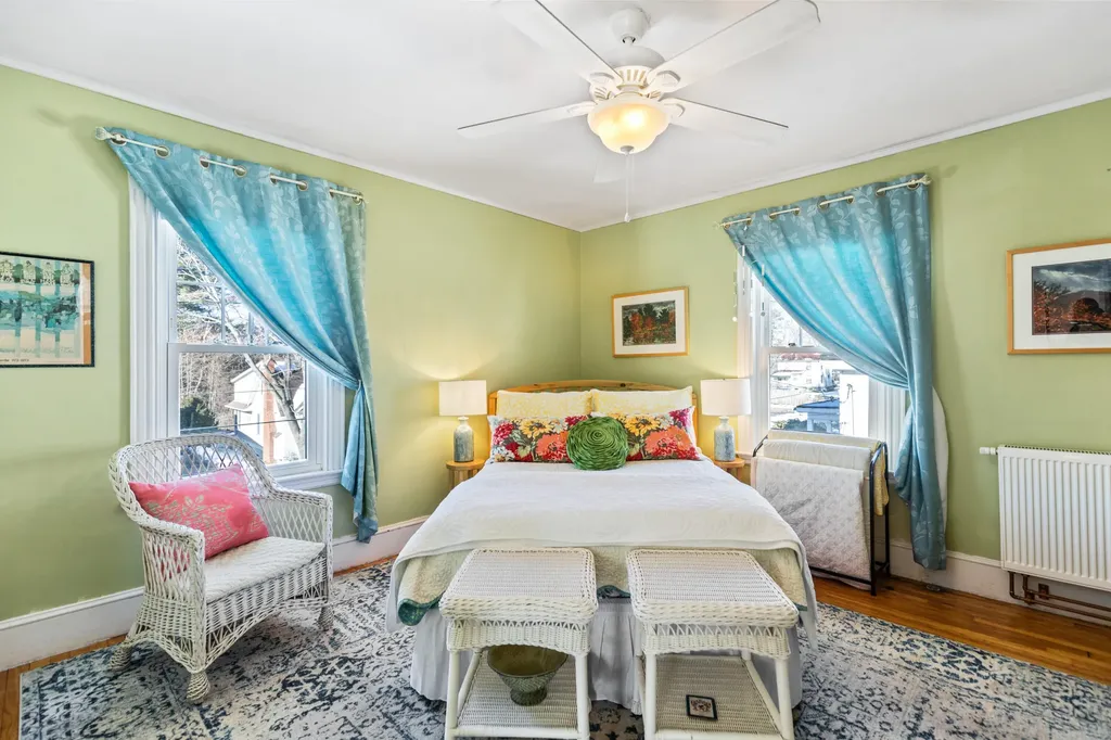 32 Machigonne Street Portland ME 04102