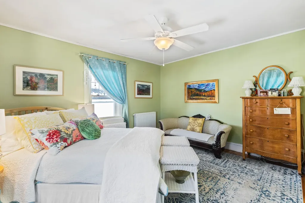 32 Machigonne Street Portland ME 04102