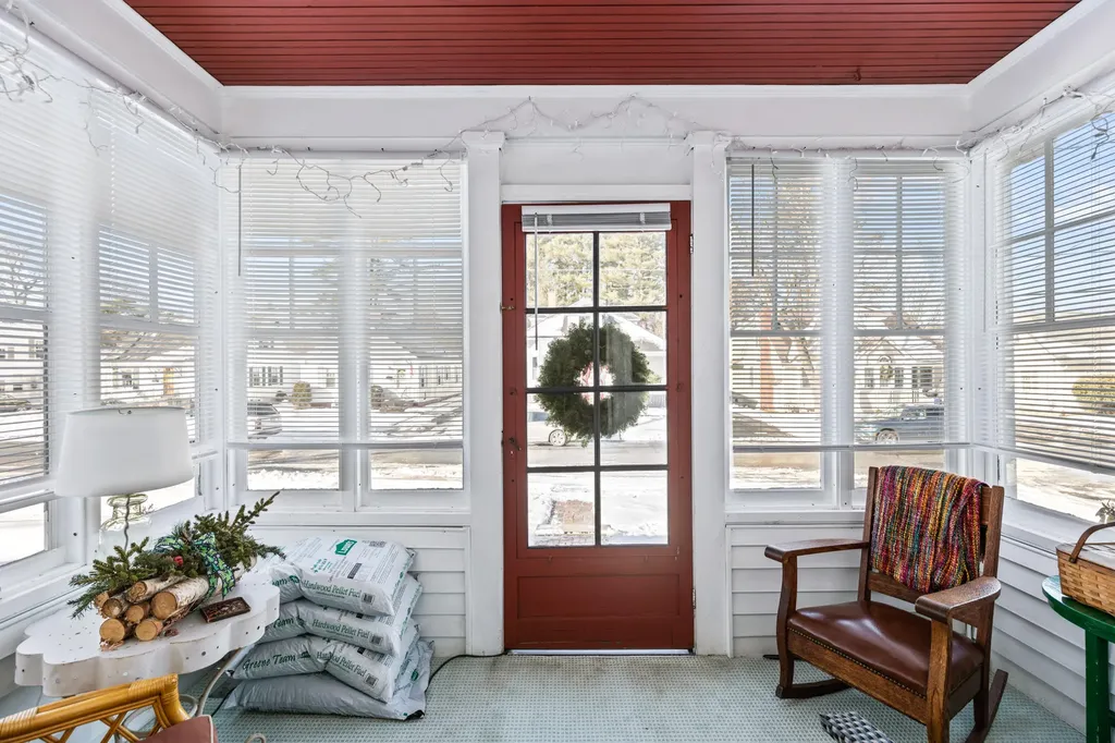 32 Machigonne Street Portland ME 04102