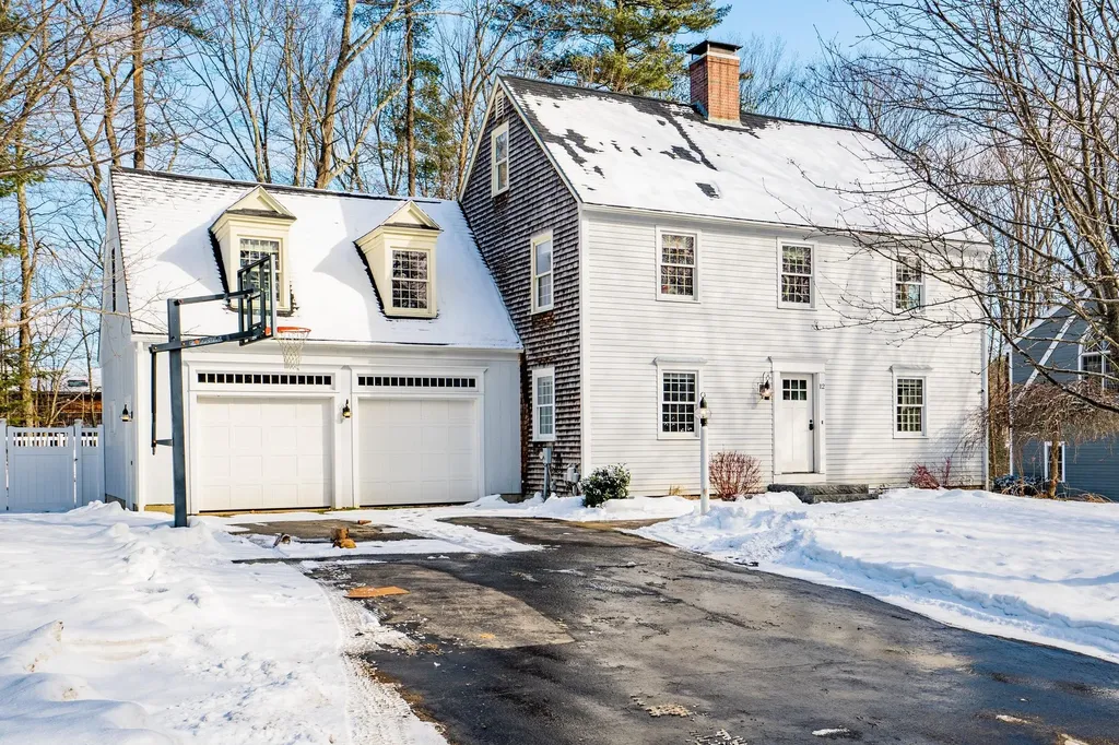 12 Foxwell Drive Scarborough ME 04074
