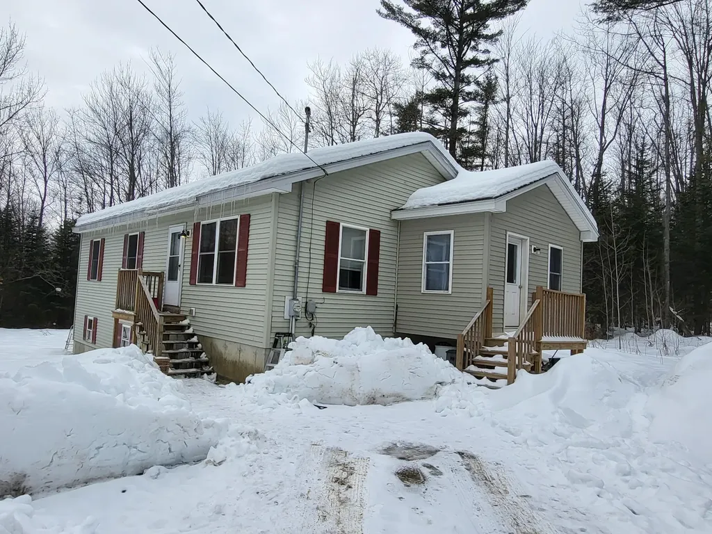 218 Mineral Springs Road Peru ME 04290