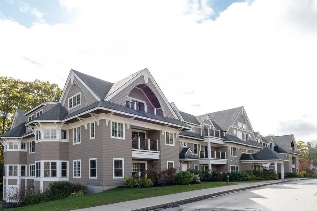 100 Shepards Cove Road Kittery ME 03904