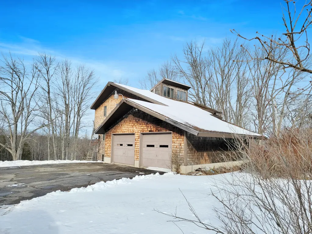 25 Highland Drive Orrington ME 04474