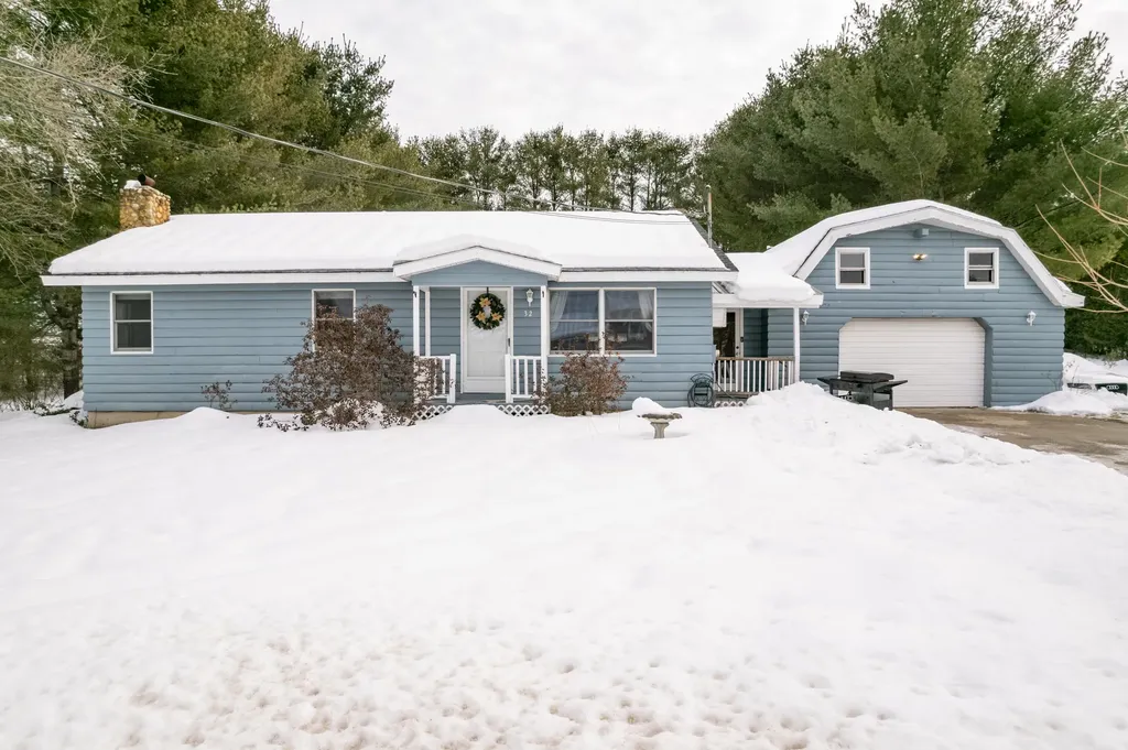 32 Deerfield Drive Sabattus ME 04280
