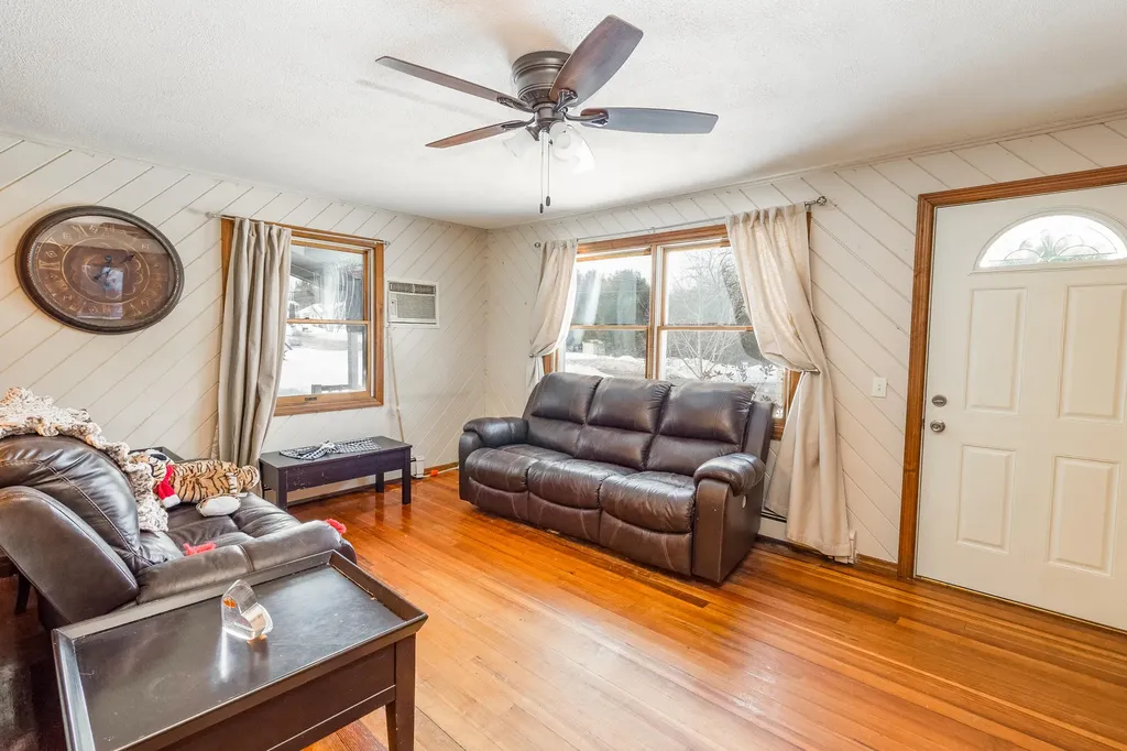 32 Deerfield Drive Sabattus ME 04280