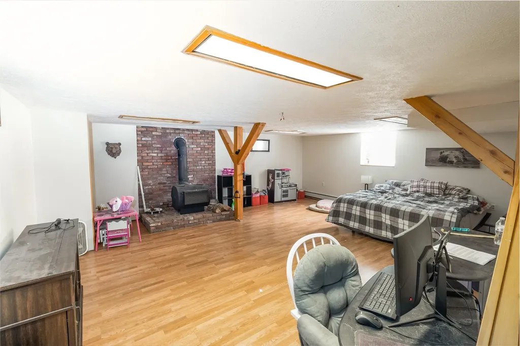 32 Deerfield Drive Sabattus ME 04280