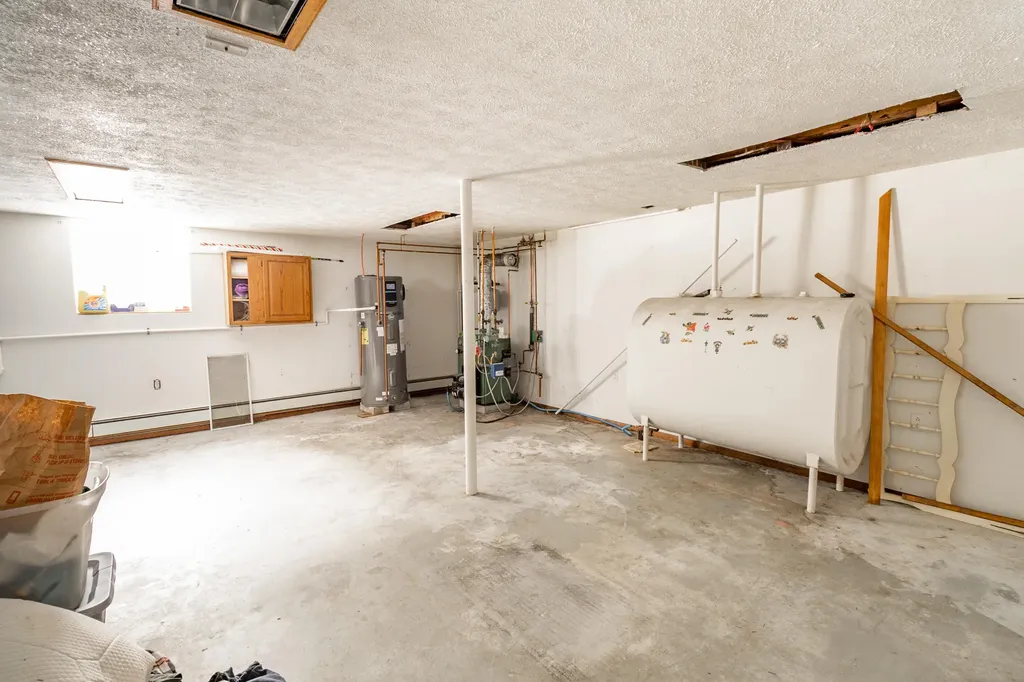 32 Deerfield Drive Sabattus ME 04280