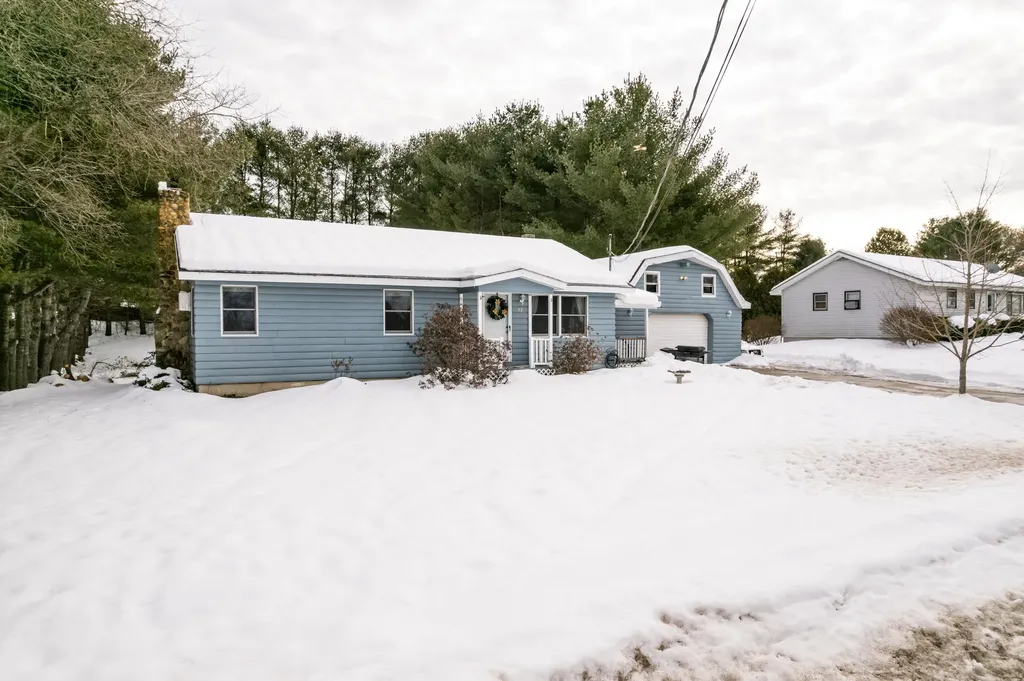 32 Deerfield Drive Sabattus ME 04280
