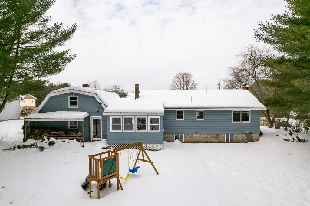 32 Deerfield Drive Sabattus ME 04280