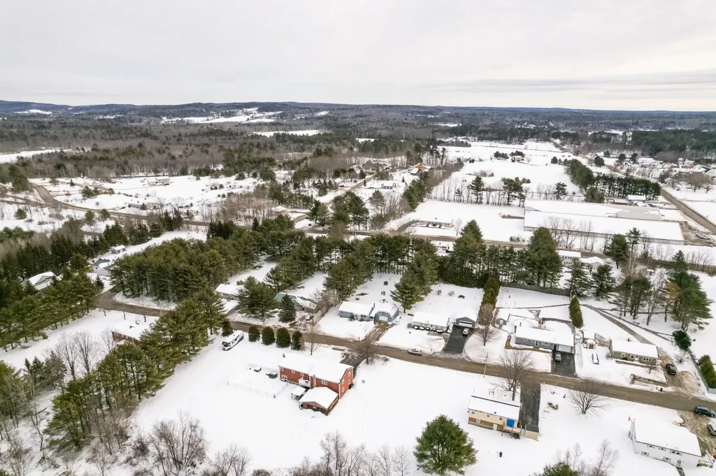 32 Deerfield Drive Sabattus ME 04280