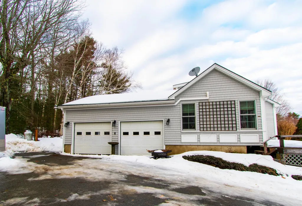 110 Gary Moore Road Ellsworth ME 04605