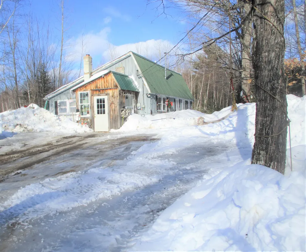 93 Sumner Road West Paris ME 04289