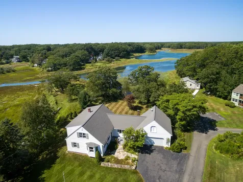 22 Pier Road Kennebunkport ME 04046