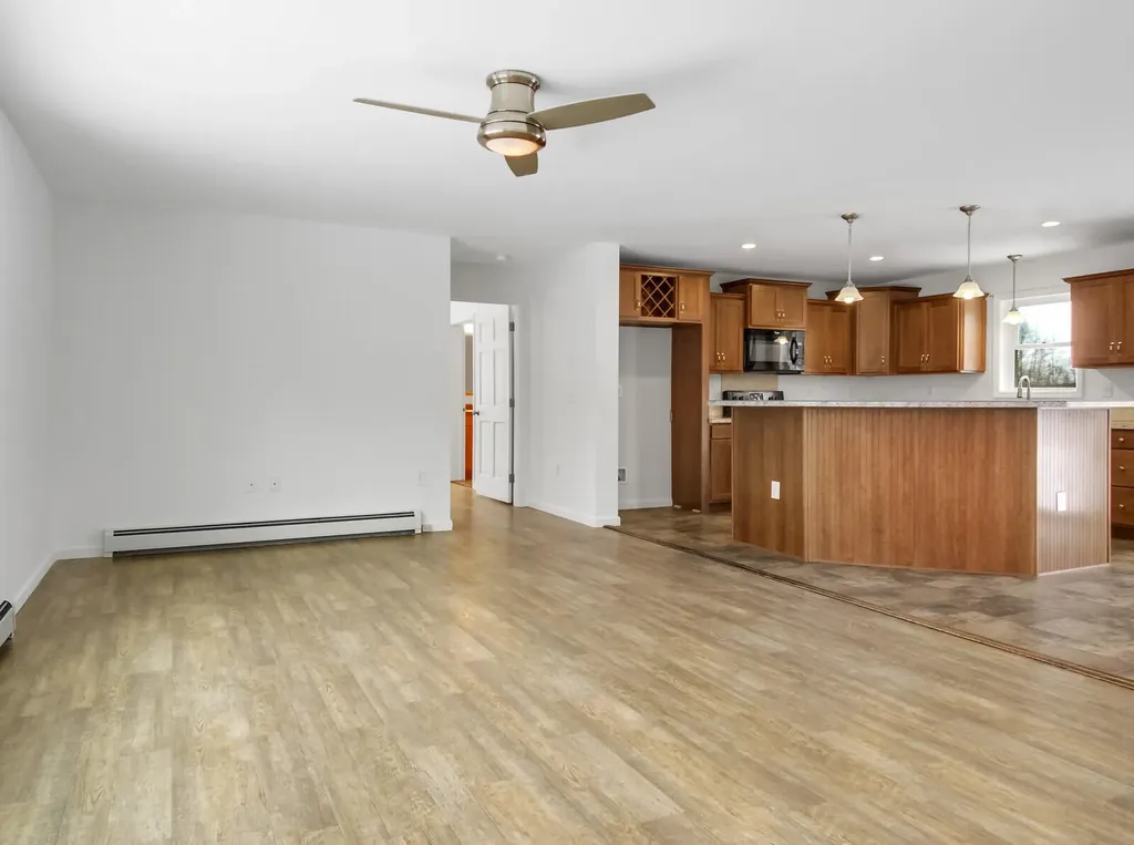 87 Lowelltown Road Wiscasset ME 04578