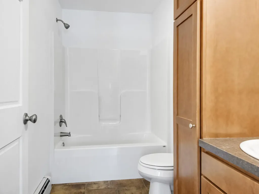 87 Lowelltown Road Wiscasset ME 04578