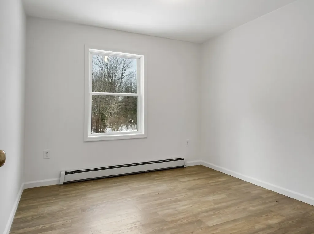87 Lowelltown Road Wiscasset ME 04578