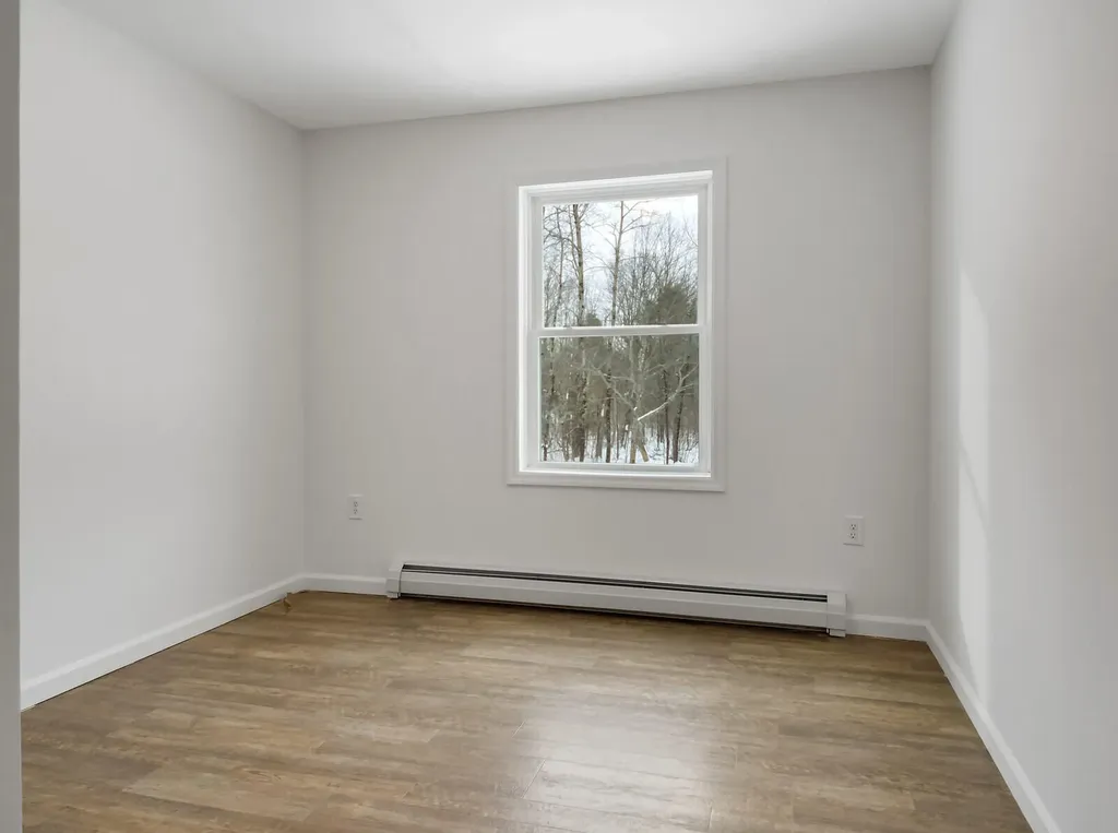 87 Lowelltown Road Wiscasset ME 04578