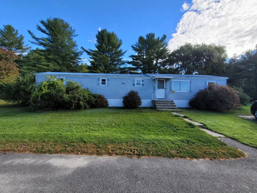16 Brook Drive Poland ME 04274