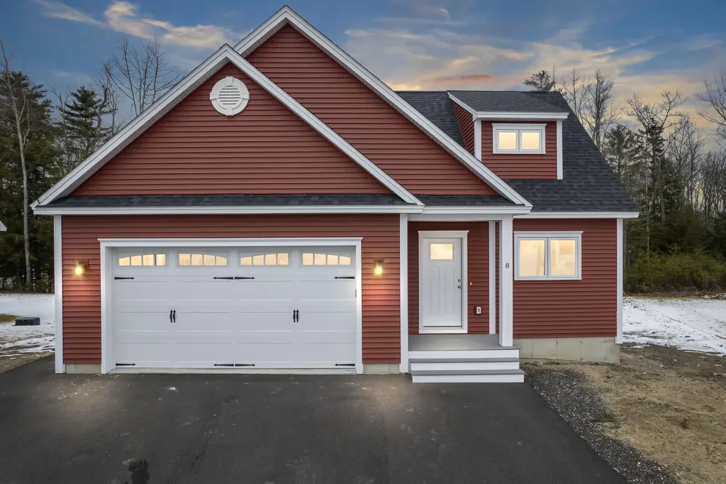8 Lodge Drive Saco ME 04072