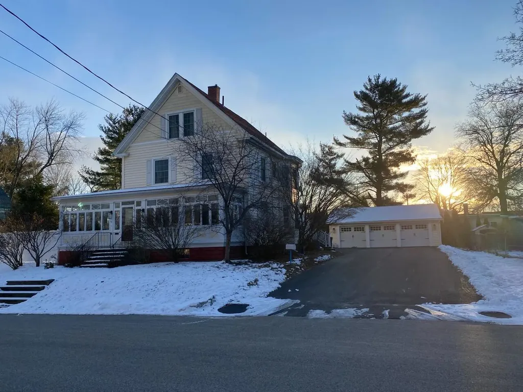 23 Googin Street Lewiston ME 04240
