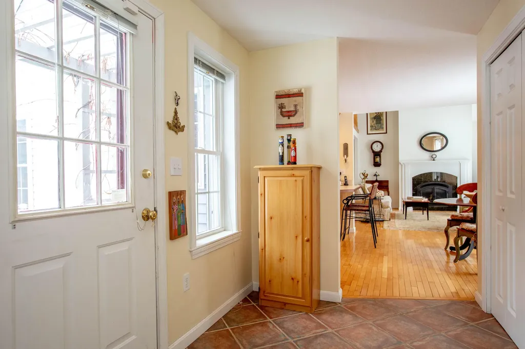 17 Damarin Lane Brunswick ME 04011