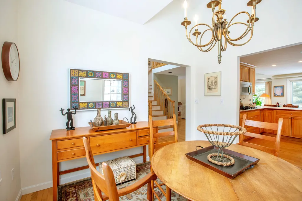 17 Damarin Lane Brunswick ME 04011
