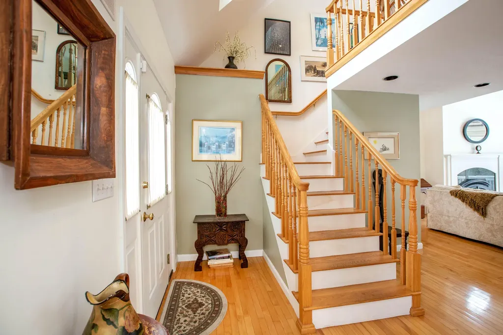 17 Damarin Lane Brunswick ME 04011