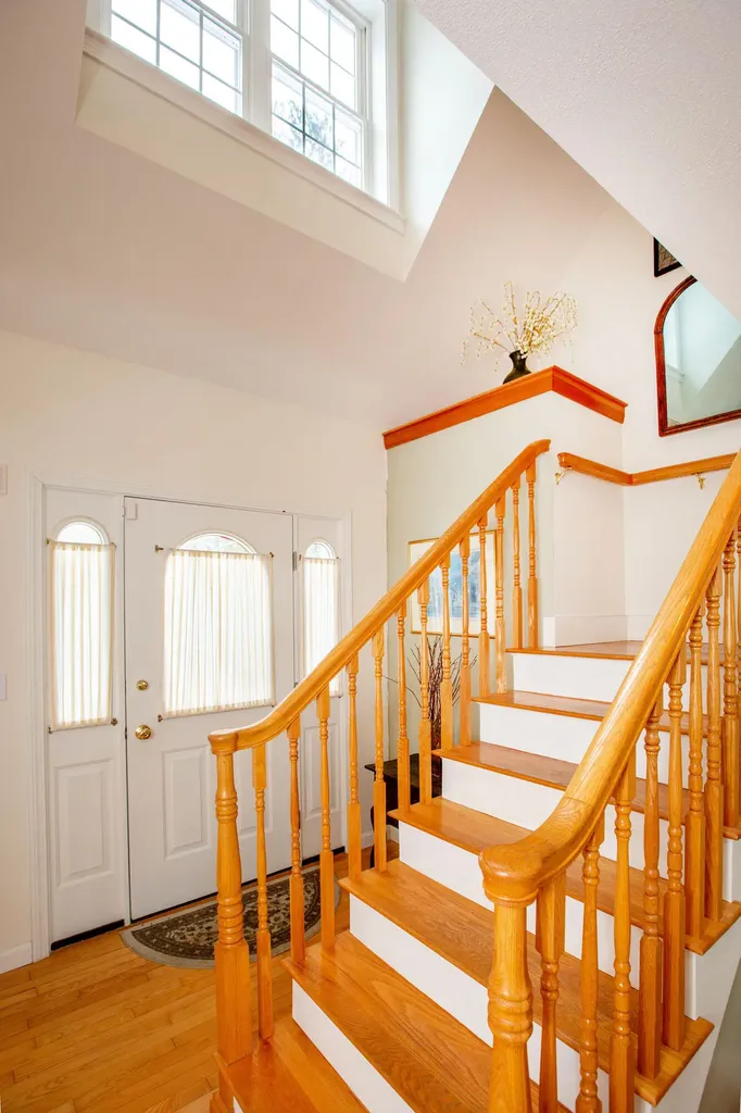 17 Damarin Lane Brunswick ME 04011