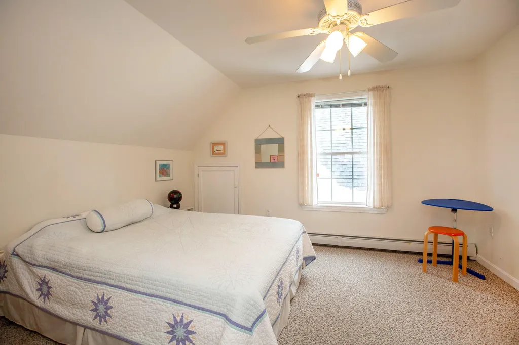 17 Damarin Lane Brunswick ME 04011
