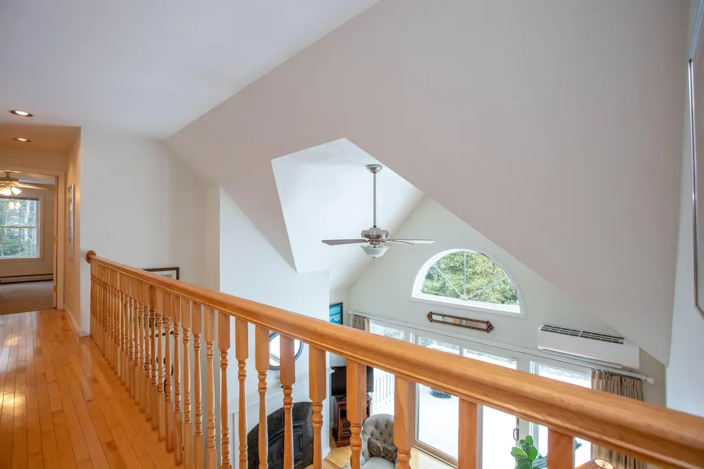 17 Damarin Lane Brunswick ME 04011