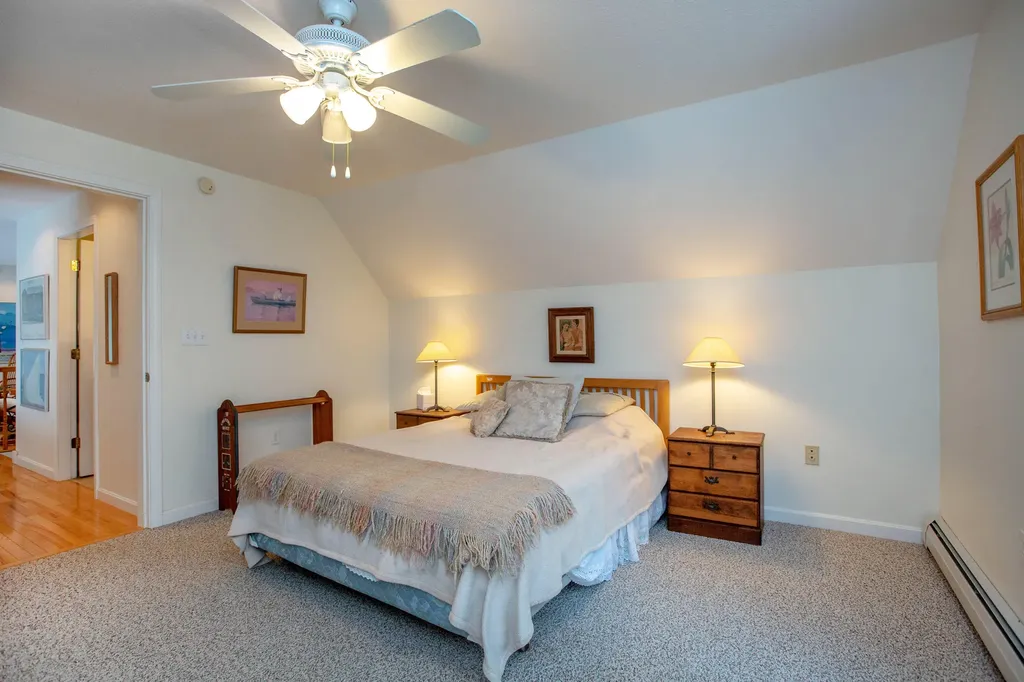 17 Damarin Lane Brunswick ME 04011