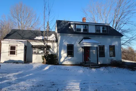 121 Oakland Road Fairfield ME 04937