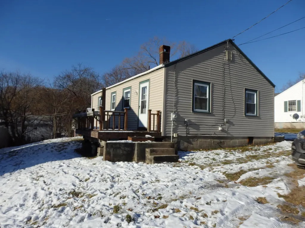 10 Noble Avenue Bath ME 04530