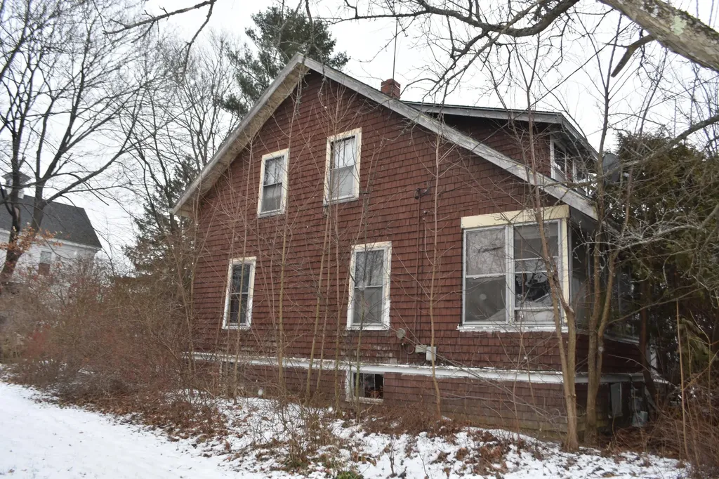 196 Haskell Street Westbrook ME 04092