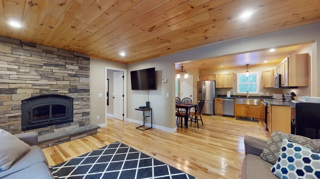 400 Paradise Road Bethel ME 04217