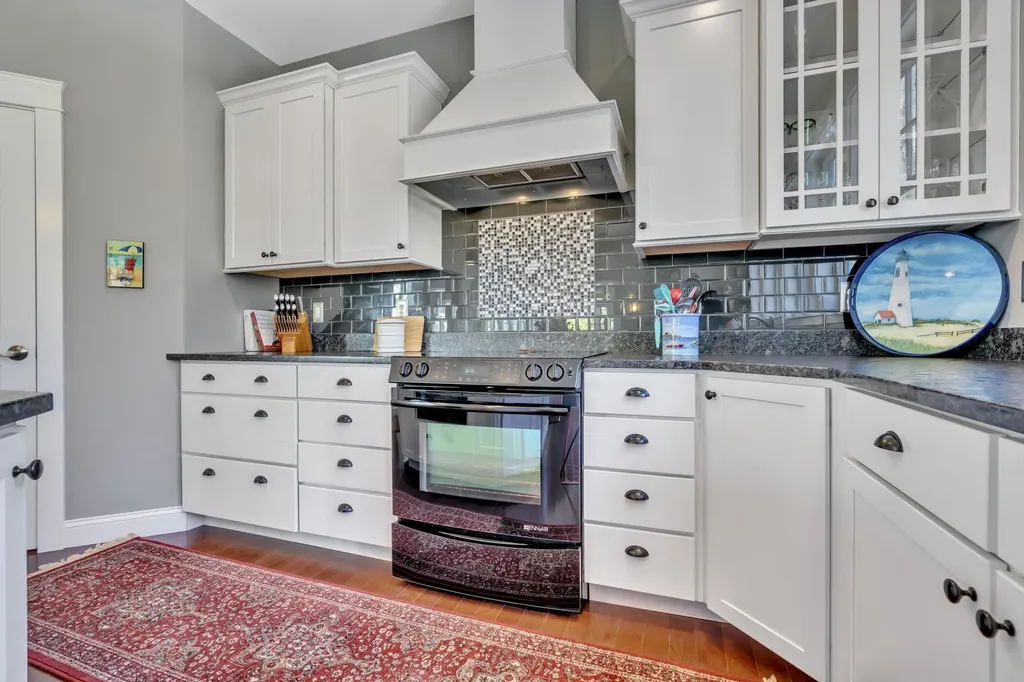 7 Mastwood Lane Kennebunk ME 04043
