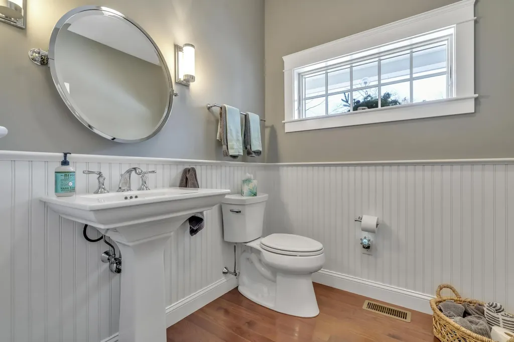 7 Mastwood Lane Kennebunk ME 04043