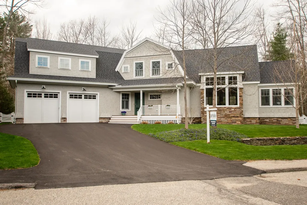 7 Mastwood Lane Kennebunk ME 04043