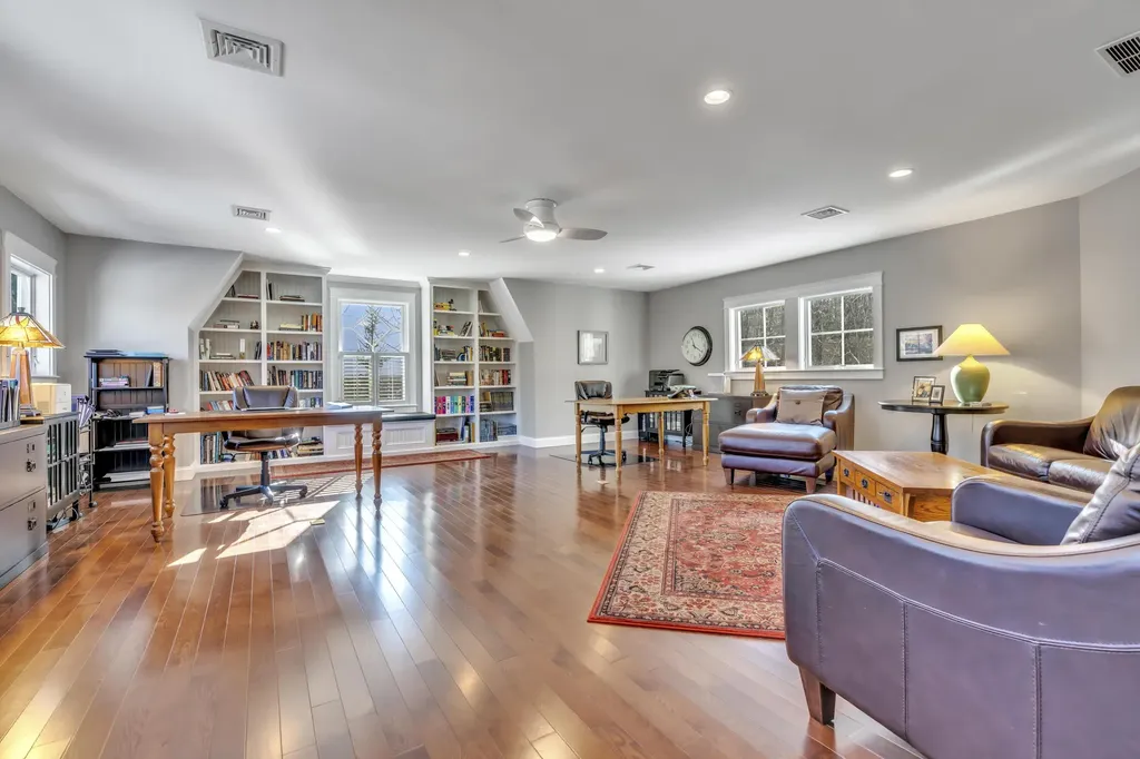 7 Mastwood Lane Kennebunk ME 04043
