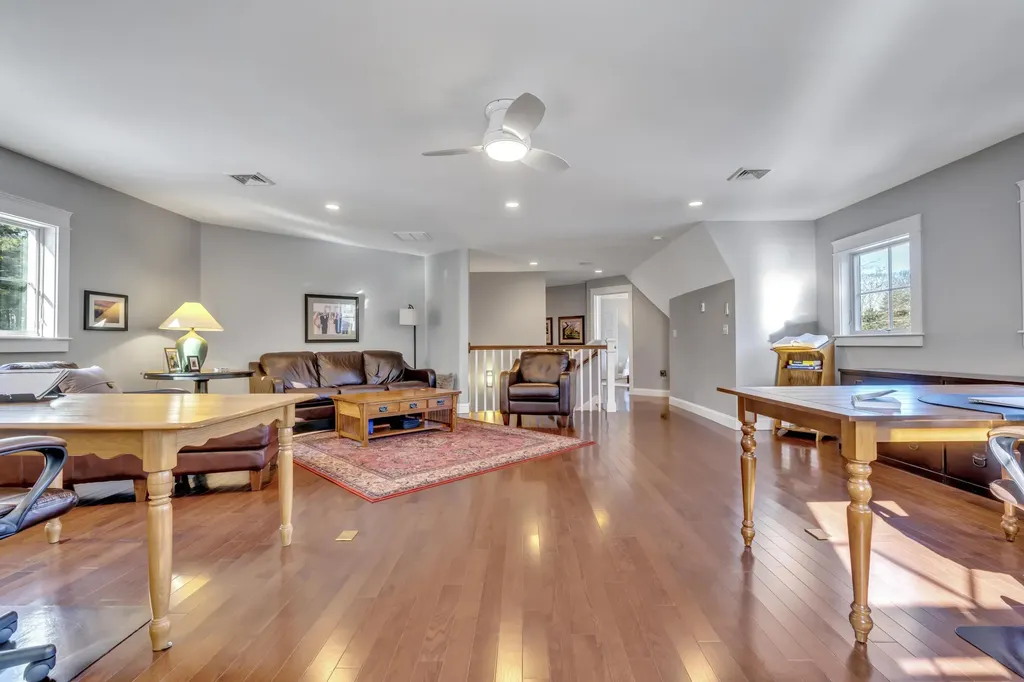 7 Mastwood Lane Kennebunk ME 04043